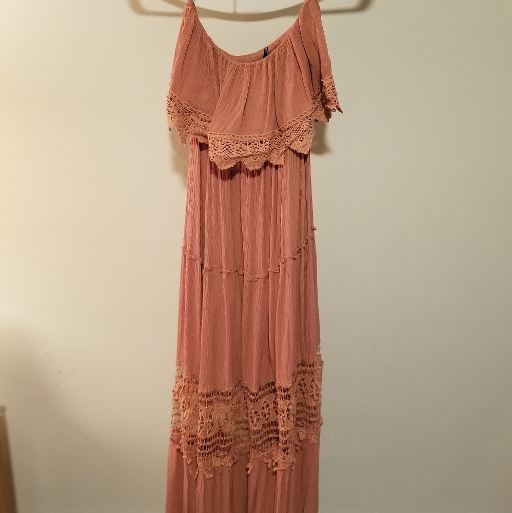 Maxi strapless dress